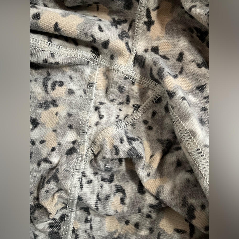 Lululemon cropped leggings - Picture 4 of 13